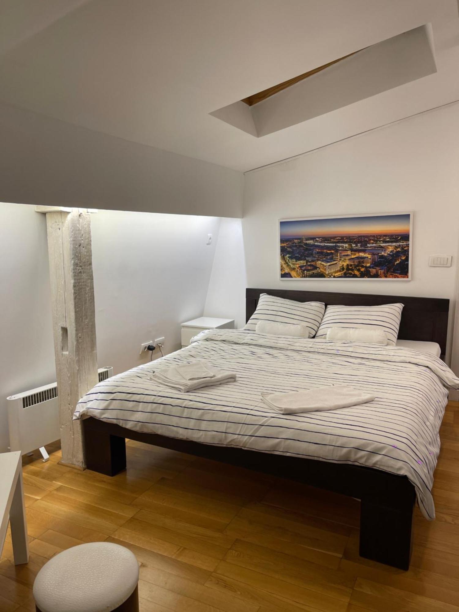 Double Bedroom Apartment In Belgrád Kültér fotó